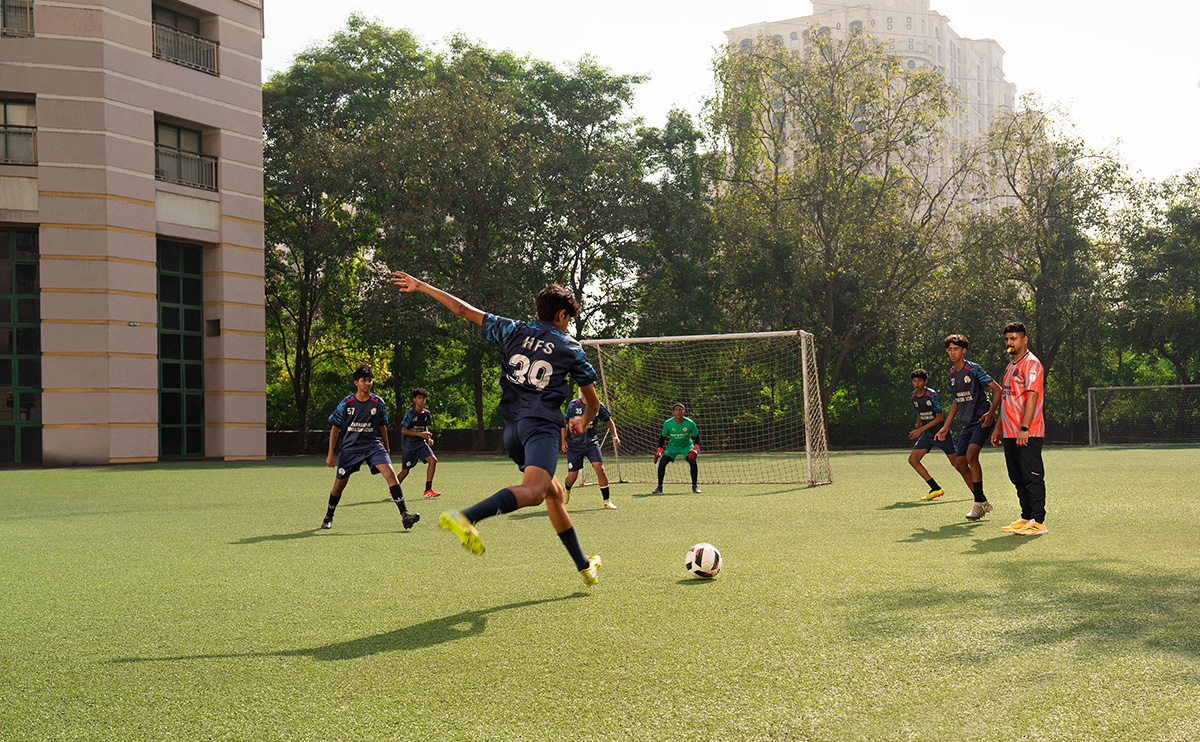 Suchita V - Topper of HFS, Thane