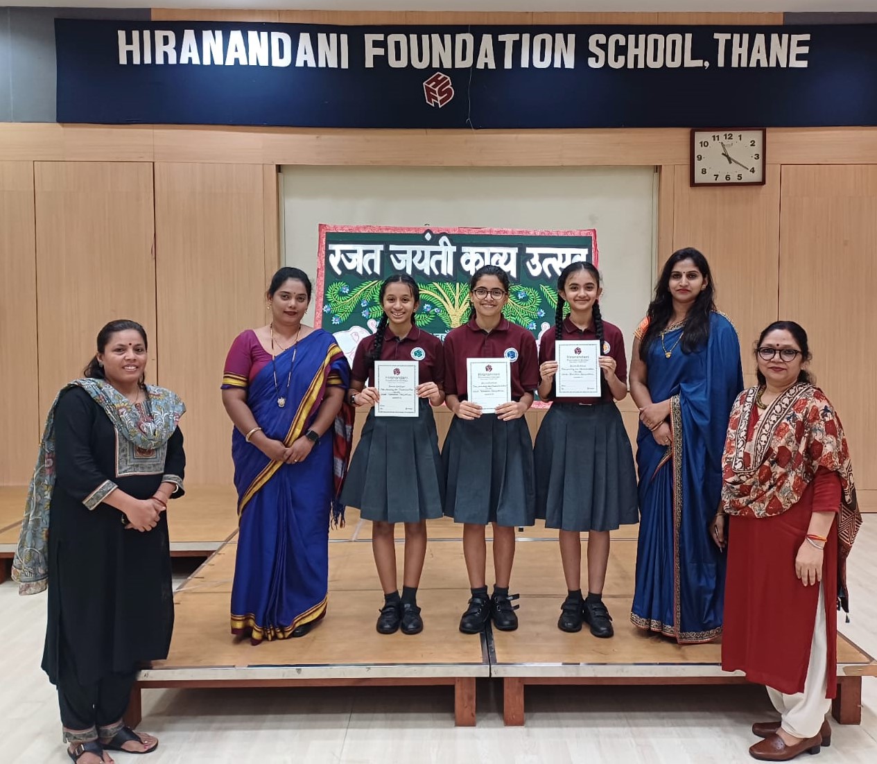 Hindi Elocution Competition – STD VIII
